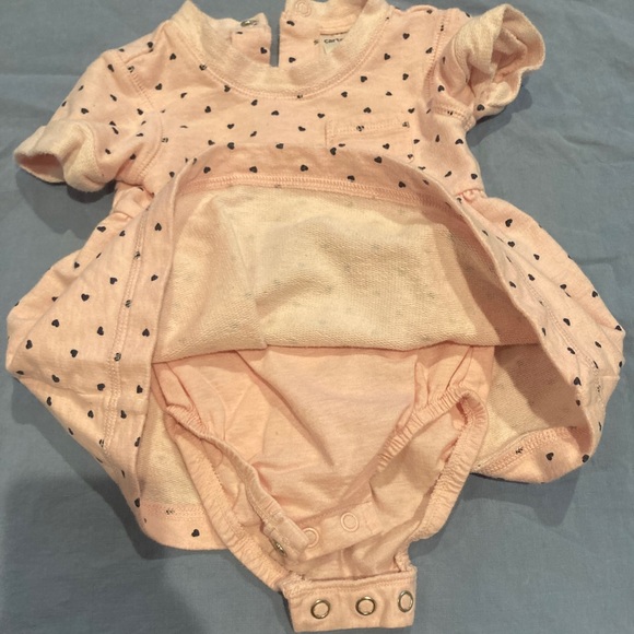6mo 2-piece bundle from Carters - Picture 2 of 8
